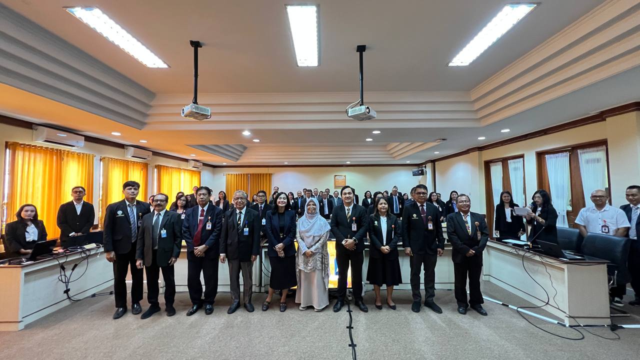 Lakukan Asesmen Lapangan, Tim Asesor LAMEMBA Kunjungi Program Studi Sarjana Manajemen Fakultas Ekonomi dan Bisnis Universitas Udayana