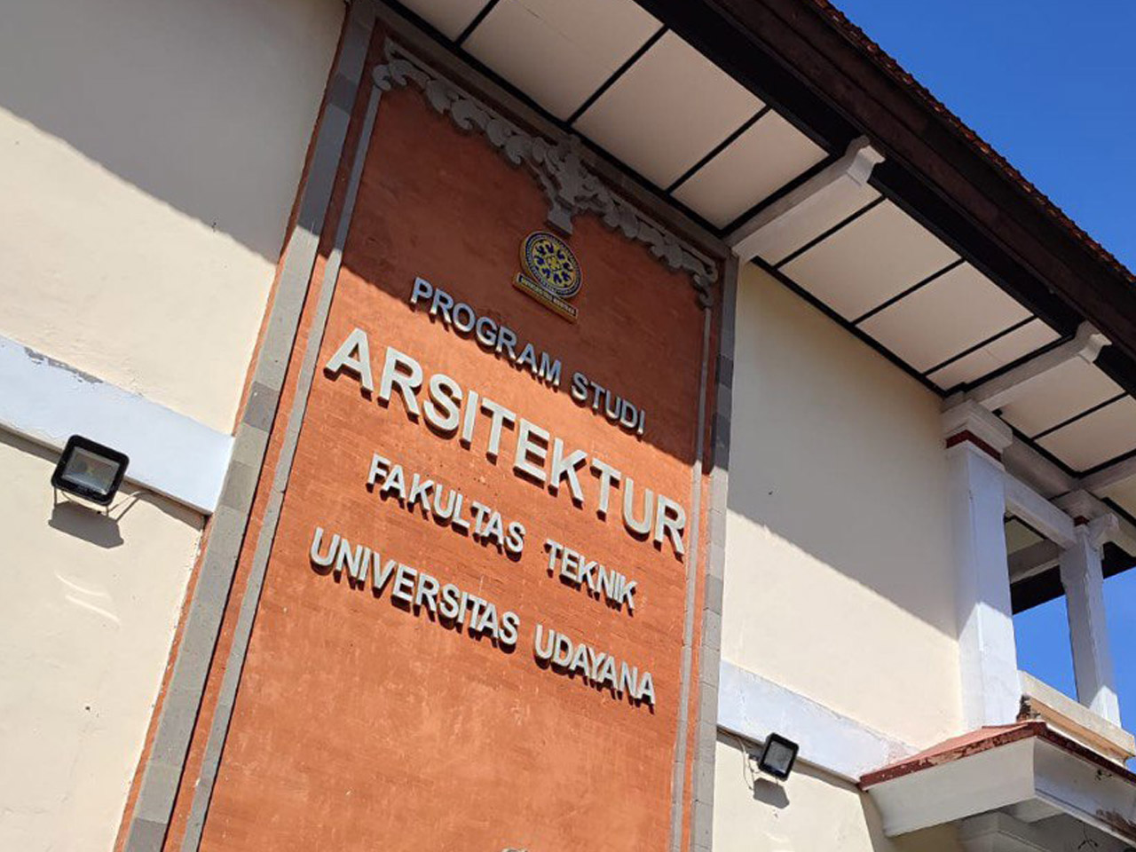 Program Studi Magister (S2) Arsitektur Fakultas Teknik Universitas Udayana Meraih Predikat Akreditasi Unggul dari BAN-PT