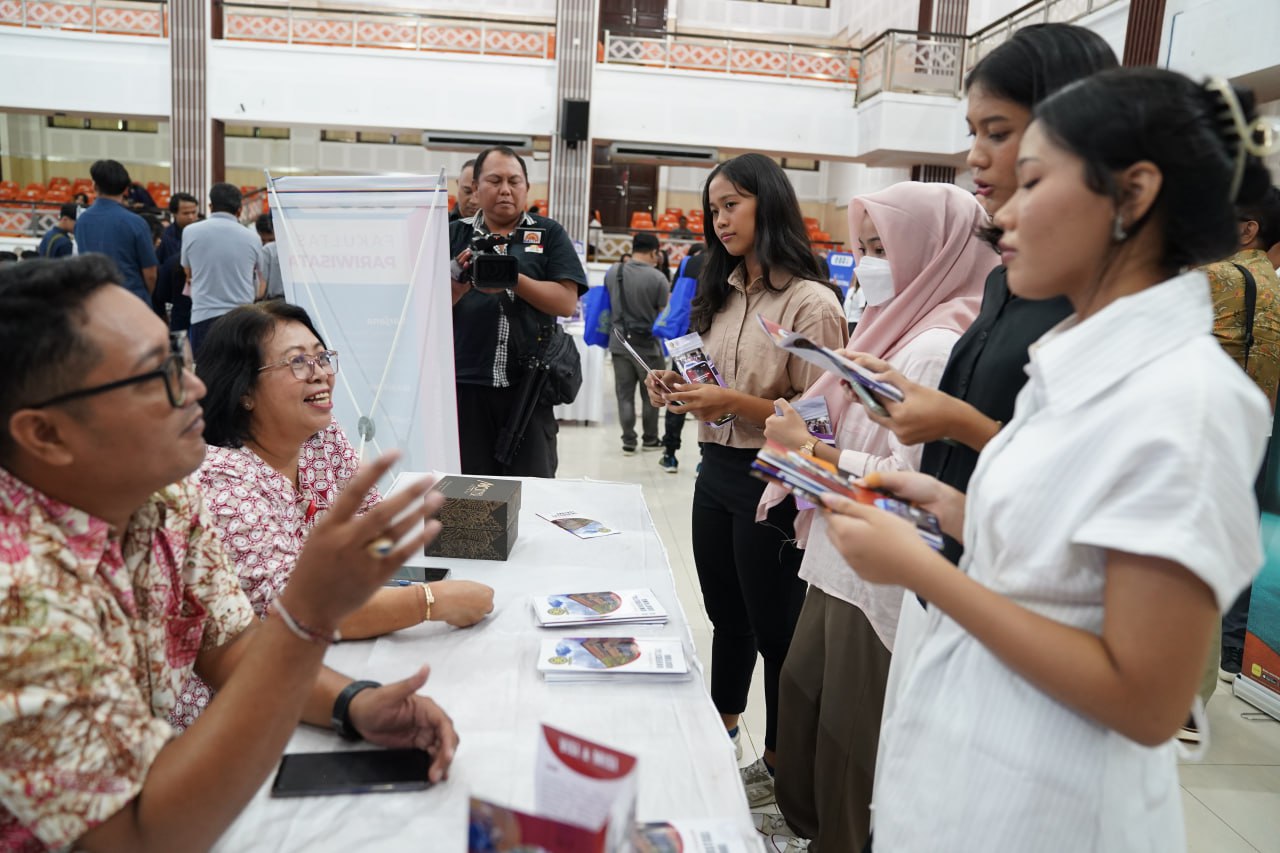 Universitas Udayana Gelar Expo PMB Tahun 2025, Buka Pintu Masuk Lebih Banyak Pada Jalur Mandiri