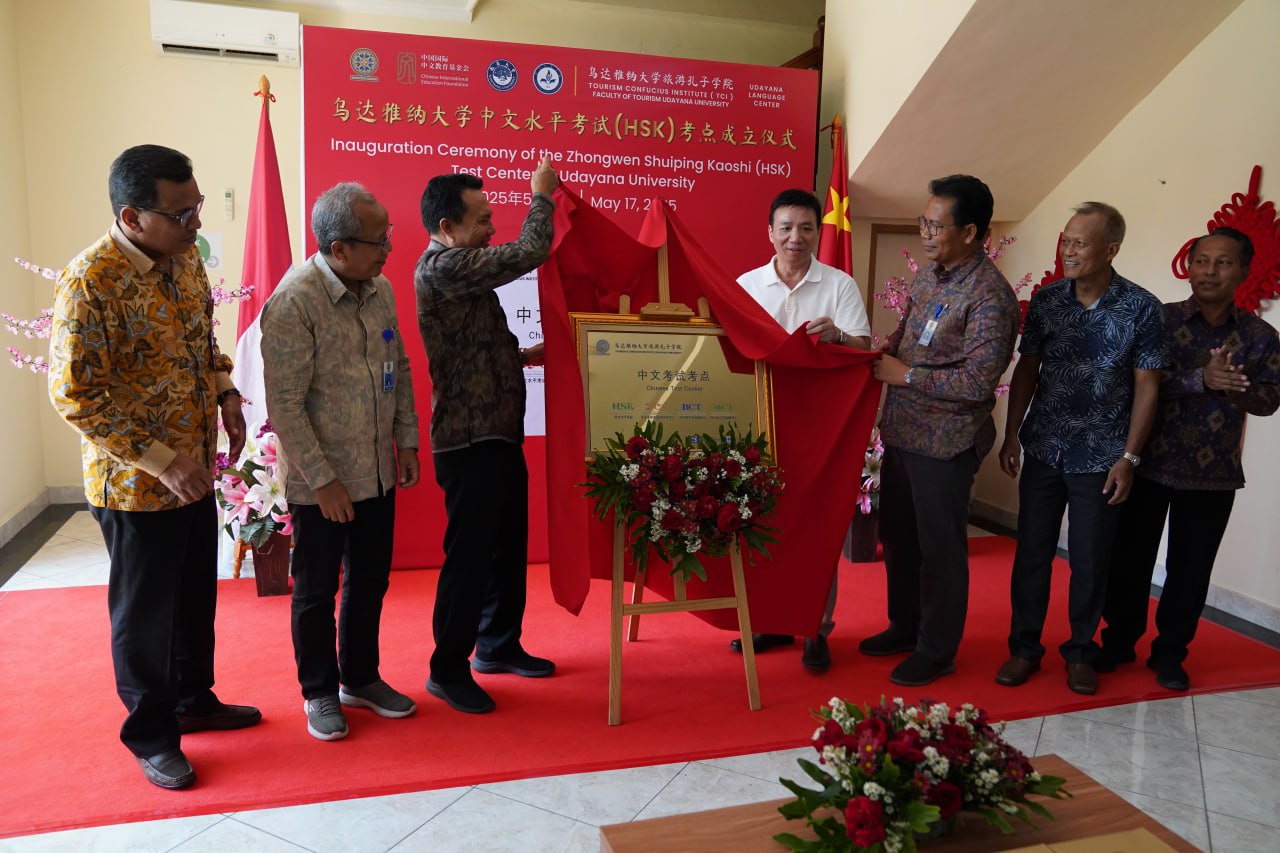 Rektor Universitas Udayana Resmikan HSK Testing Center, Ujian Sertifikasi Kemampuan Bahasa Mandarin Berstandar Internasional