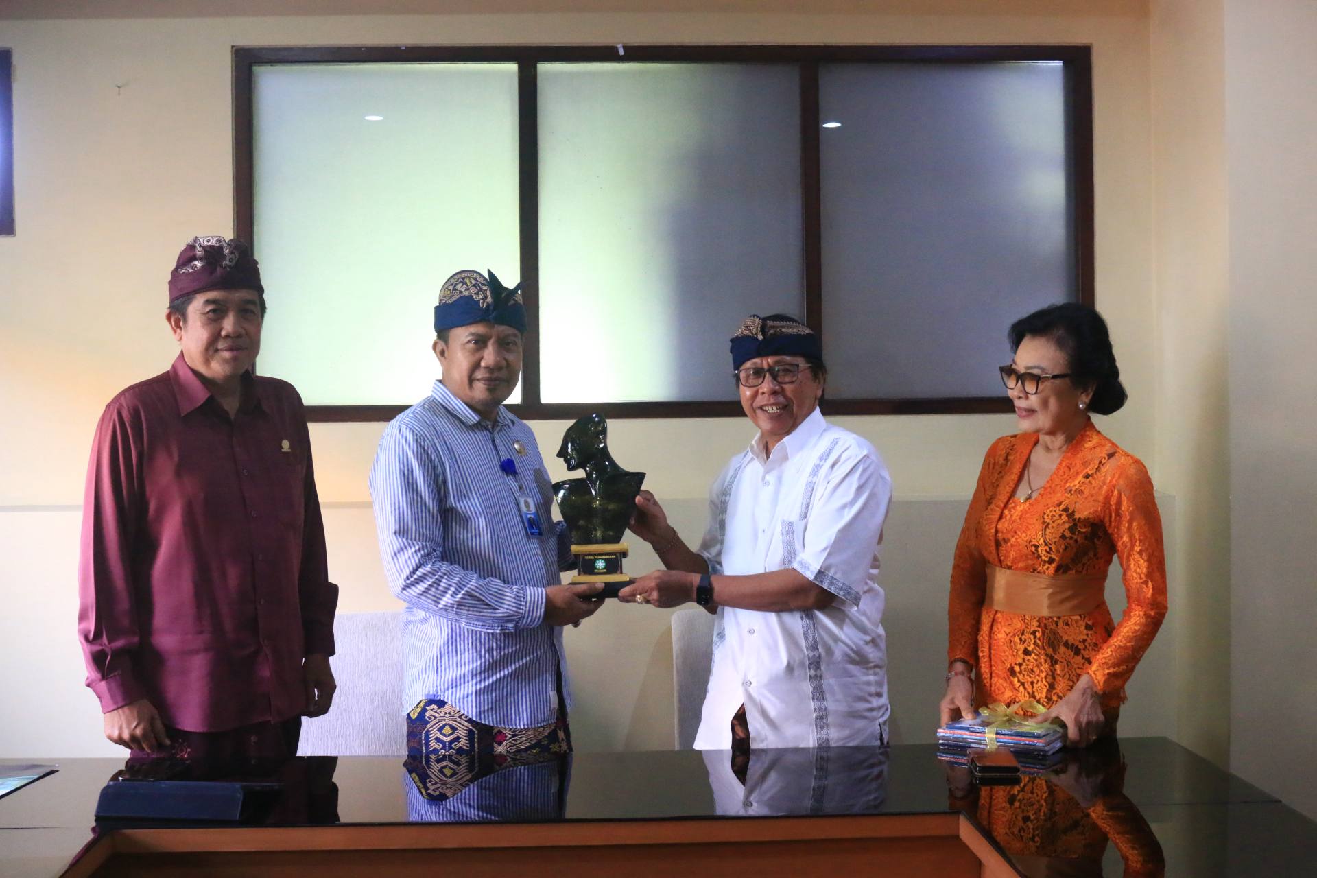 Universitas Bali Dwipa Jajaki Kerja Sama Akademik dengan Universitas Udayana