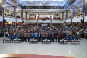 Jadi Tuan Rumah Akad Massal KUR 1.000 UMKM yang Dihadiri 3 Menteri Sekaligus, Universitas Udayana Dorong Hilirisasi Inovasi Melalui Penguatan HKI dan Dukungan Terhadap UMKM