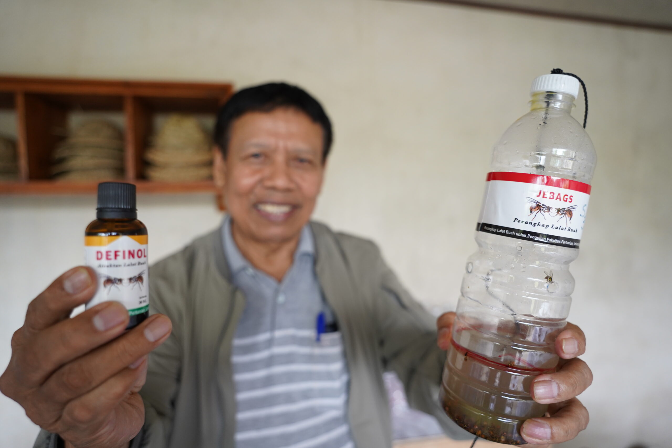 Dorong Pertanian Berkelanjutan, Unud Hadirkan Teknologi Tanggulangi Lalat Buah Murah demi Tingkatkan Kesejahteraan Petani
