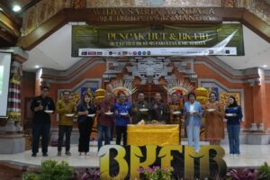 FIB Unud Gelar Puncak Perayaan HUT ke-68 dan BK ke-45 di Kampus Nias Denpasar, Usung Tema Gema Kampus Kuning Merawat Tradisi Merespons Bumi